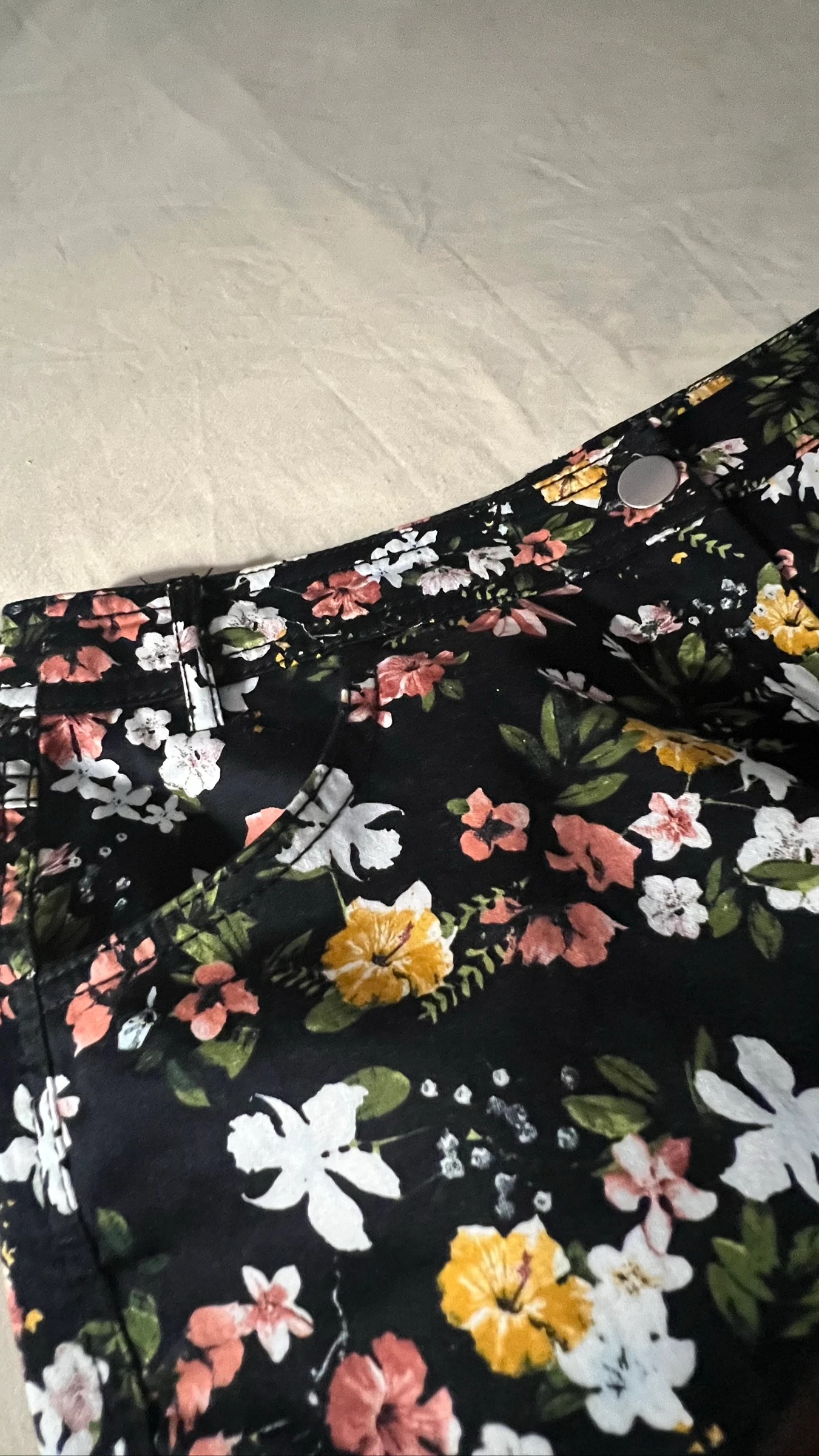 Jolie Jupe d'été Noire à Fleurs – photo 5
